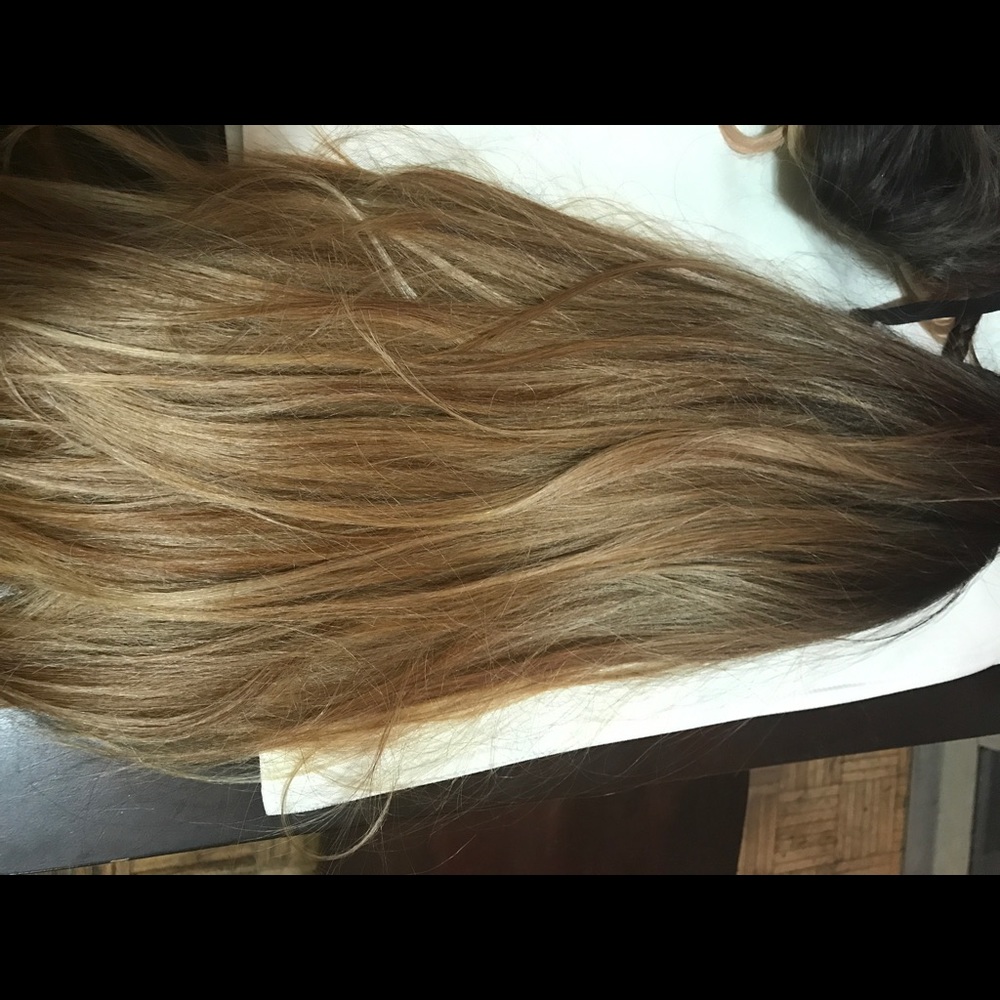 Never worn brown highlighted synthetic blend wig